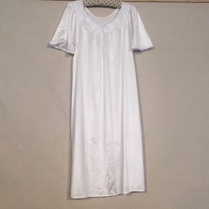 3 for $25: White Rose Embroidered Satin Nightgown